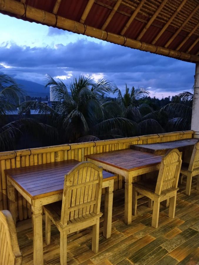 Amed Stop Inn Homestay, Rooftop Restaurant And Bar Luaran gambar