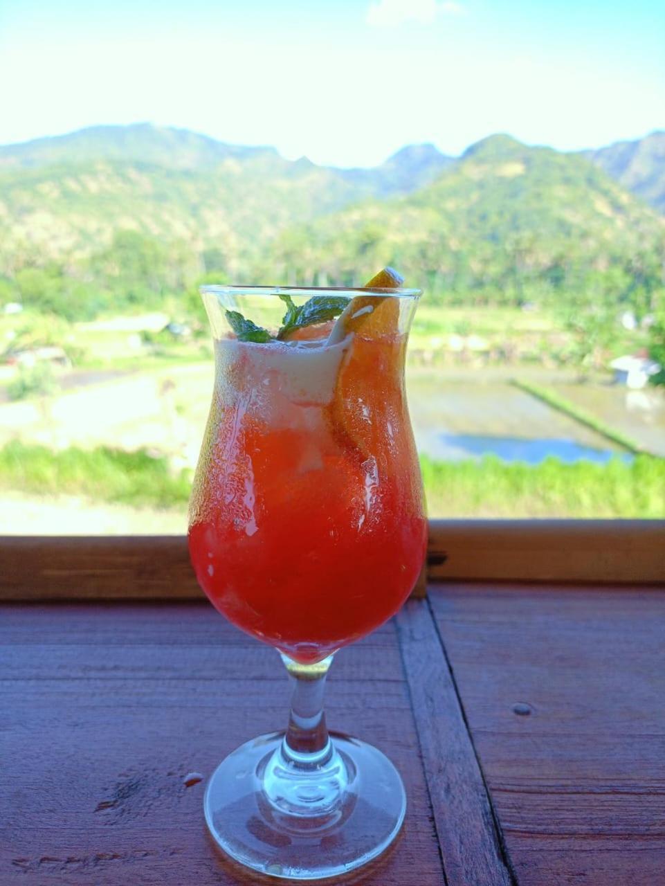 Amed Stop Inn Homestay, Rooftop Restaurant And Bar Luaran gambar