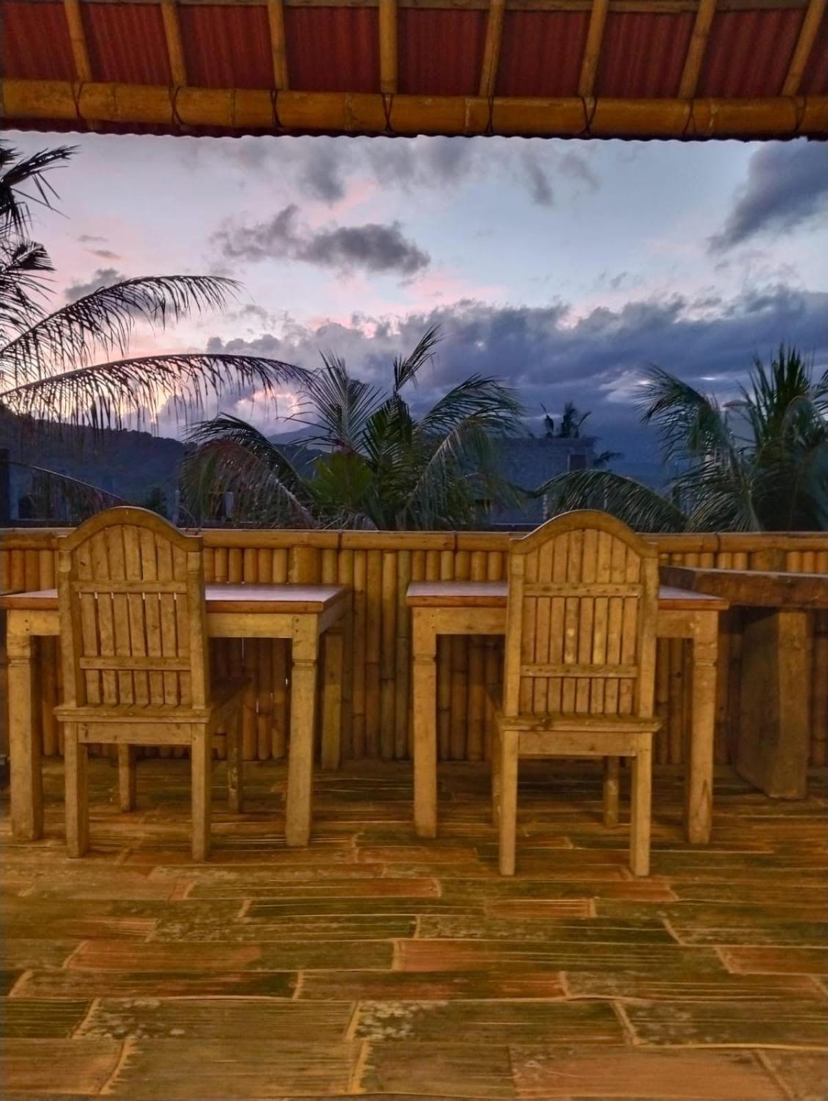 Amed Stop Inn Homestay, Rooftop Restaurant And Bar Luaran gambar