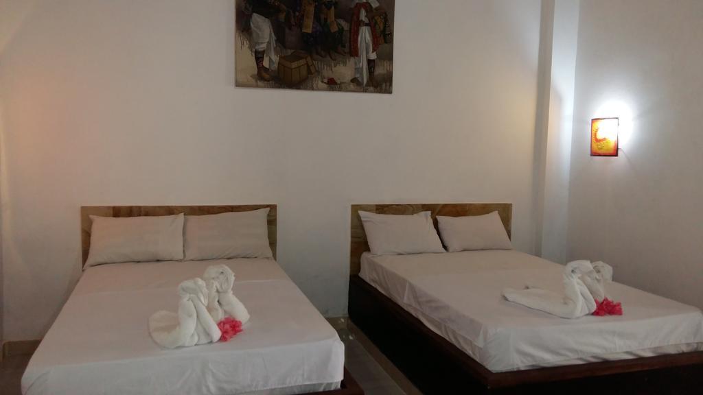 Amed Stop Inn Homestay, Rooftop Restaurant And Bar Luaran gambar
