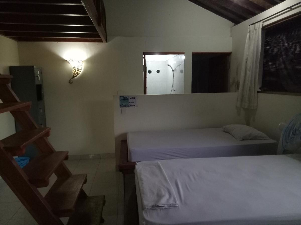 Amed Stop Inn Homestay, Rooftop Restaurant And Bar Luaran gambar